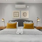 Warwick Apartments By Propr
